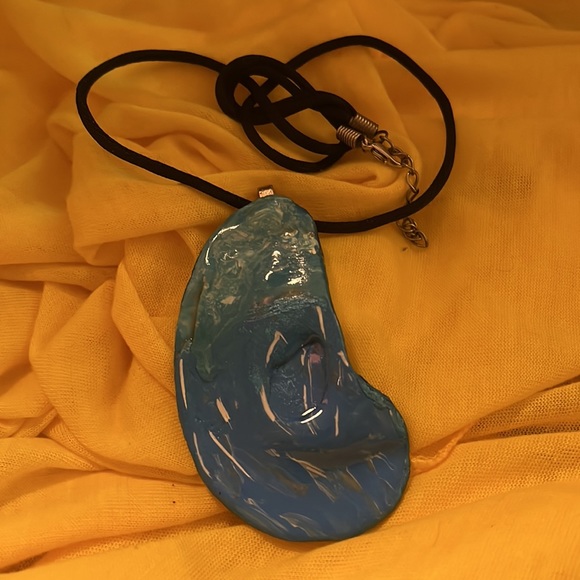 Beach Seashell Hand Designed One of a Kind Handmade Necklace - Picture 3 of 16